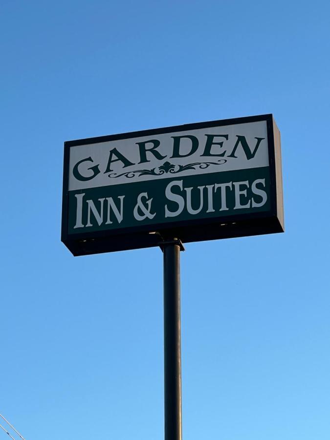 Garden Inn & Suites Metter エクステリア 写真