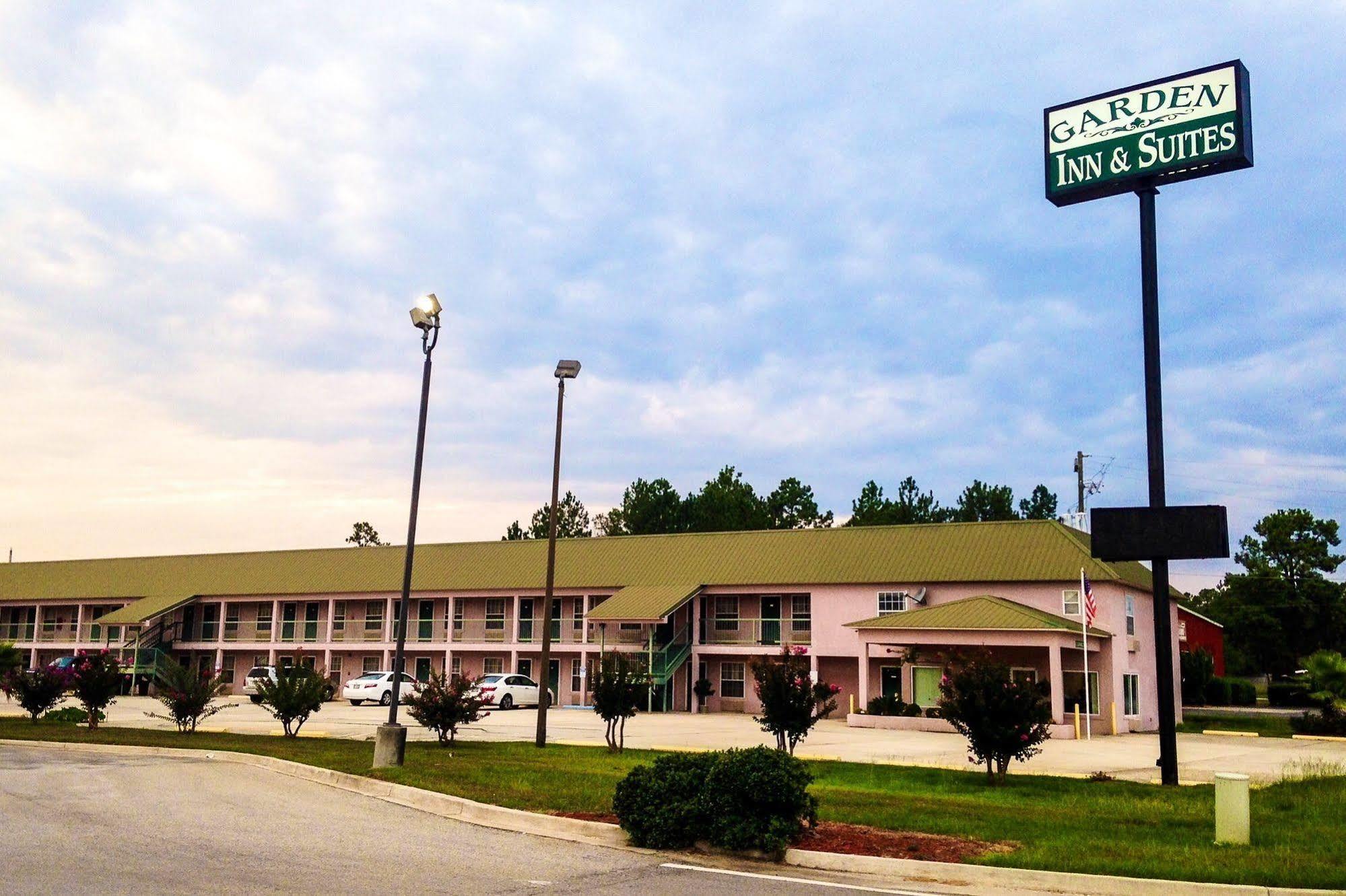 Garden Inn & Suites Metter エクステリア 写真